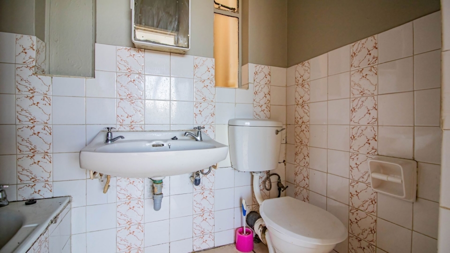1 Bedroom Property for Sale in Amalinda Eastern Cape